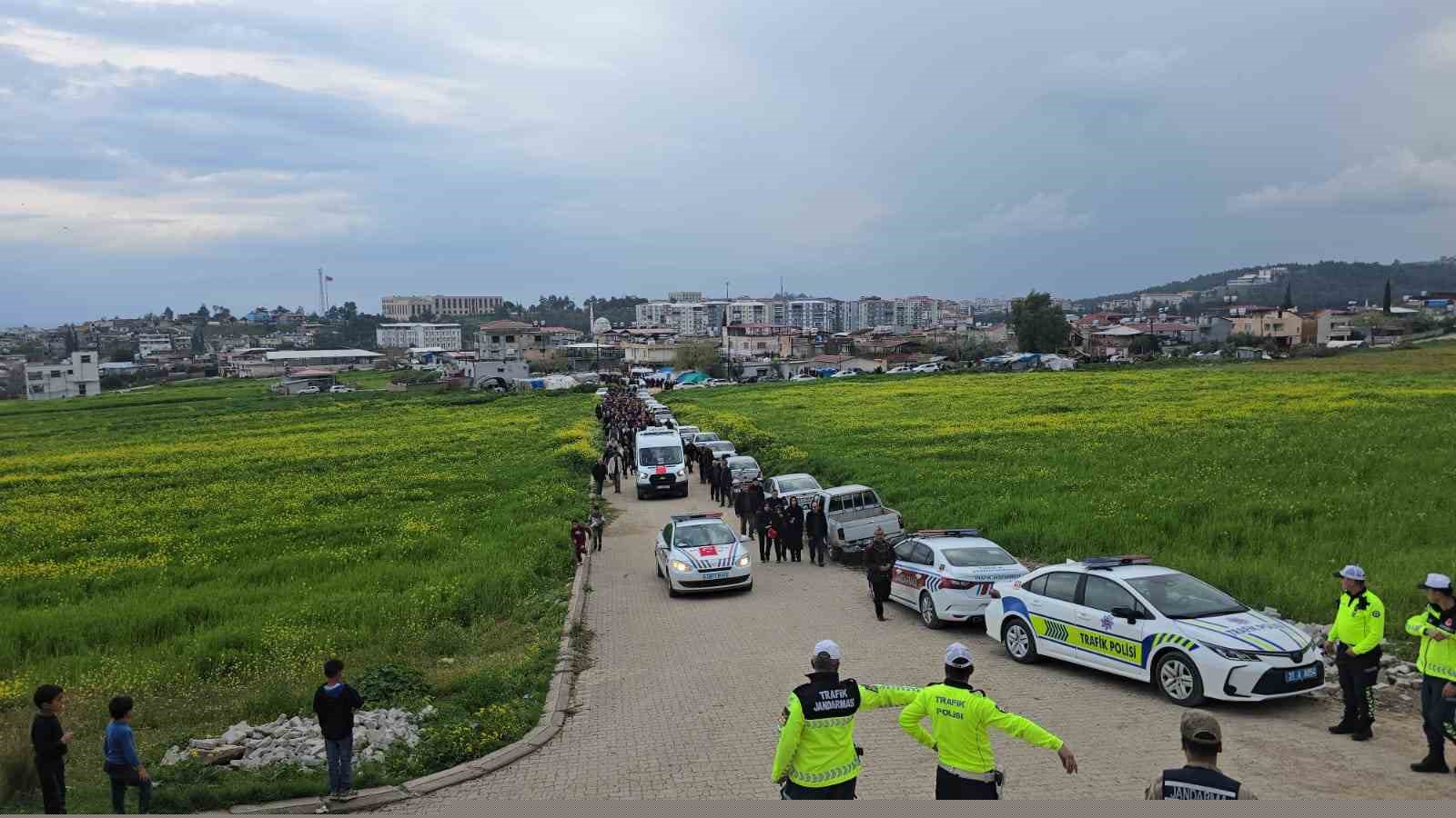 Kalp krizi geçiren asker son yolculuğuna uğurlandı
