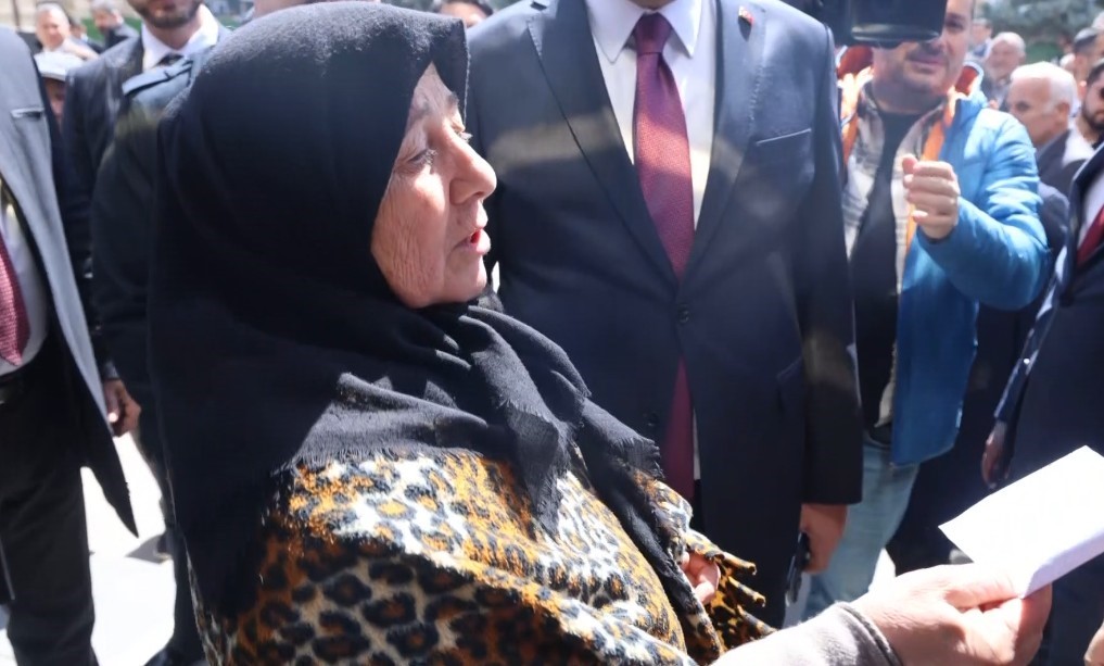 Kalp krizinden vefat eden uzman çavuşun annesi, bakandan şehitlik talep etti

