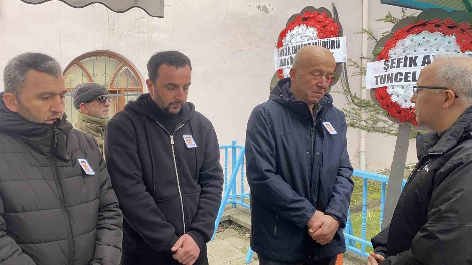 Kalp krizine yenik düşen polis memuru memleketinde son yolculuğuna uğurlandı
