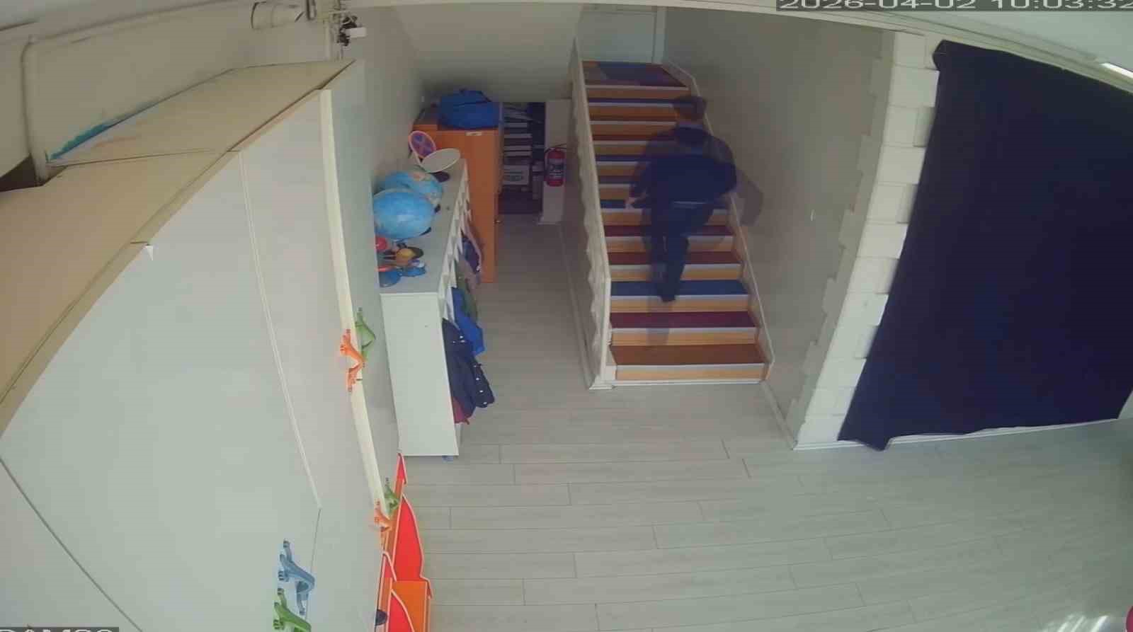 Kameradan gördü, hayat kurtarmaya böyle koştu
