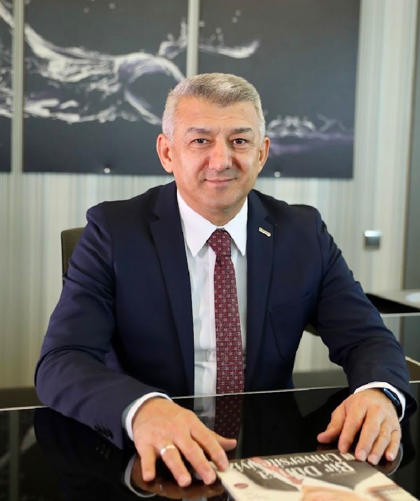 KAMİAD Başkanı Adıgüzel, gazetecilerin gününü kutladı
