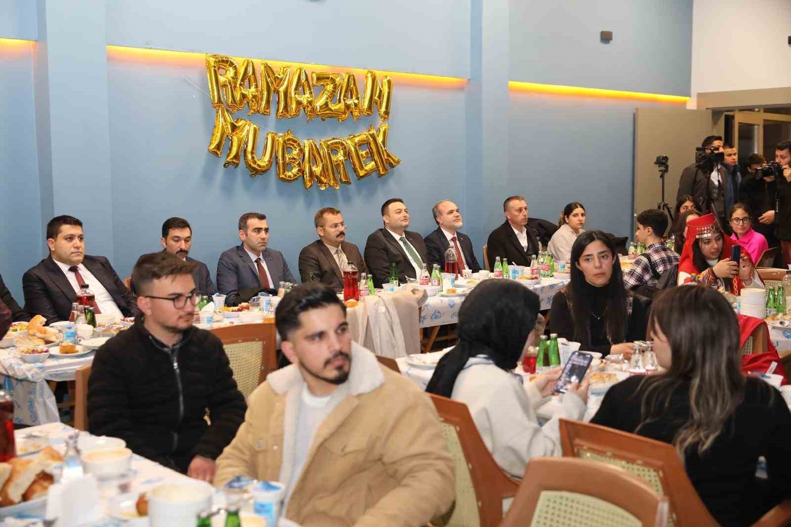 Kampüs iftarında IBAN kiralama tehlikesine dikkat çekildi
