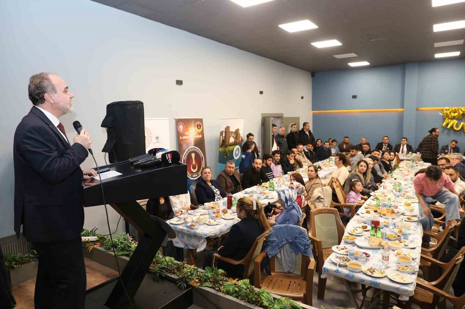 Kampüs iftarında IBAN kiralama tehlikesine dikkat çekildi
