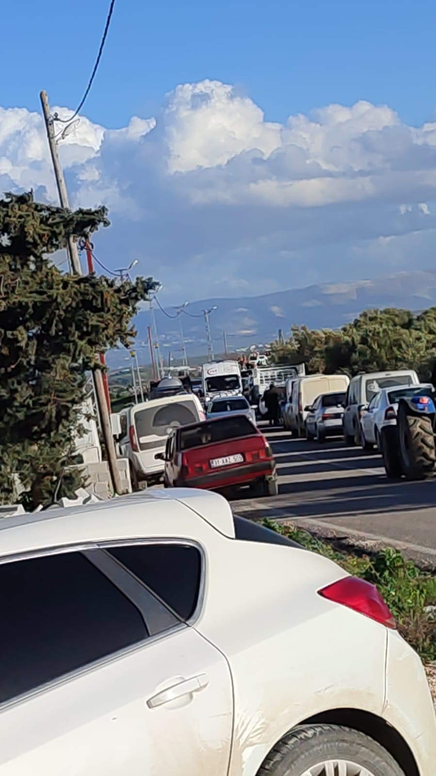 Kamyonetle çarpışan motosikletin 25 yaşındaki sürücüsü hayatını kaybetti
