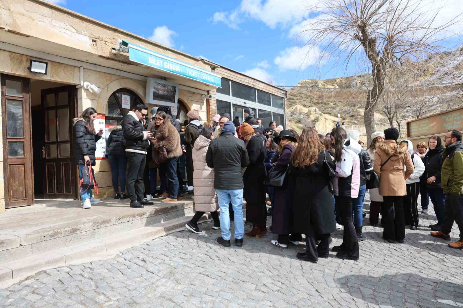 Kapadokya 3 günlük bayram tatilinde 57 bin 988 ziyaretçiyi ağırladı
