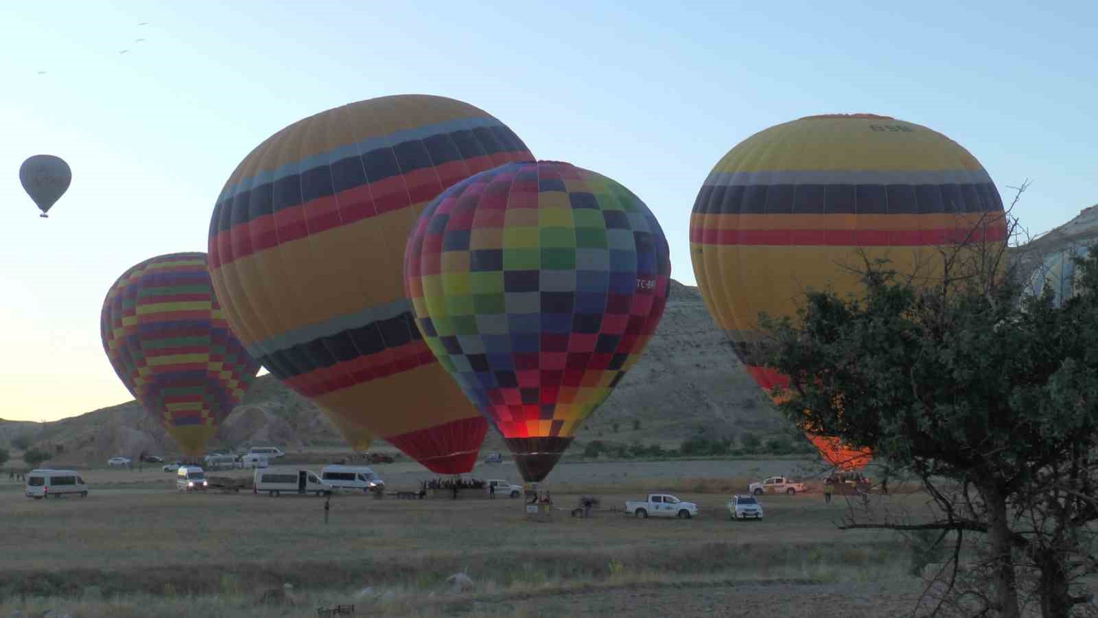 Kapadokya’da balon turizmi 750 bin yolcuyu aştı
