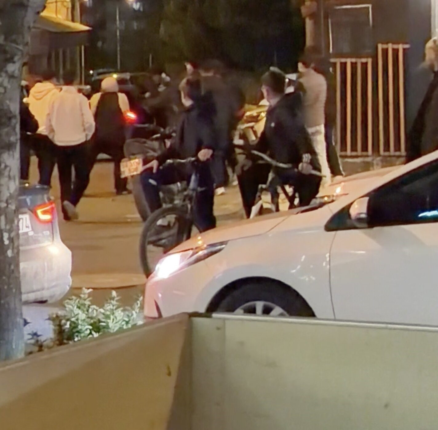 Kapaklı’da gençler arasında taşlı sopalı kavga
