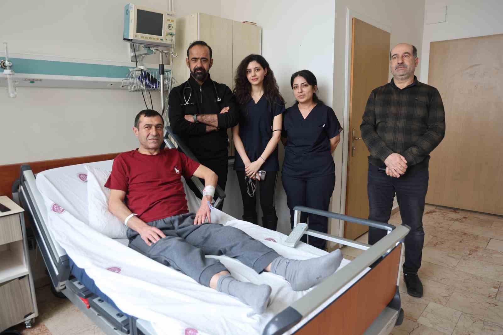 Kapalı damarı Almanya’da açılmayınca, Elazığ’a gelip sağlığına kavuştu
