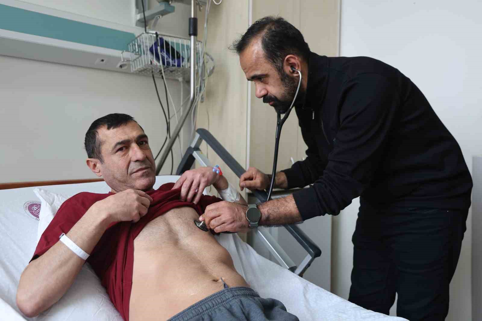Kapalı damarı Almanya’da açılmayınca, Elazığ’a gelip sağlığına kavuştu

