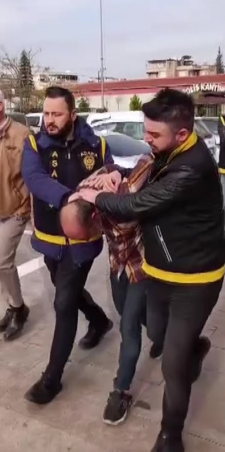 Kapı ve damdaki delikten 1 milyonluk bisiklet çalan 2 kardeş tutuklandı
