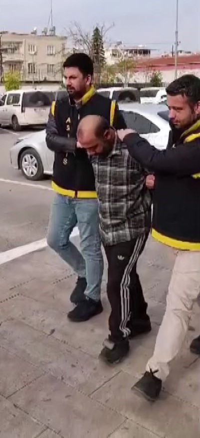 Kapı ve damdaki delikten 1 milyonluk bisiklet çalan 2 kardeş tutuklandı
