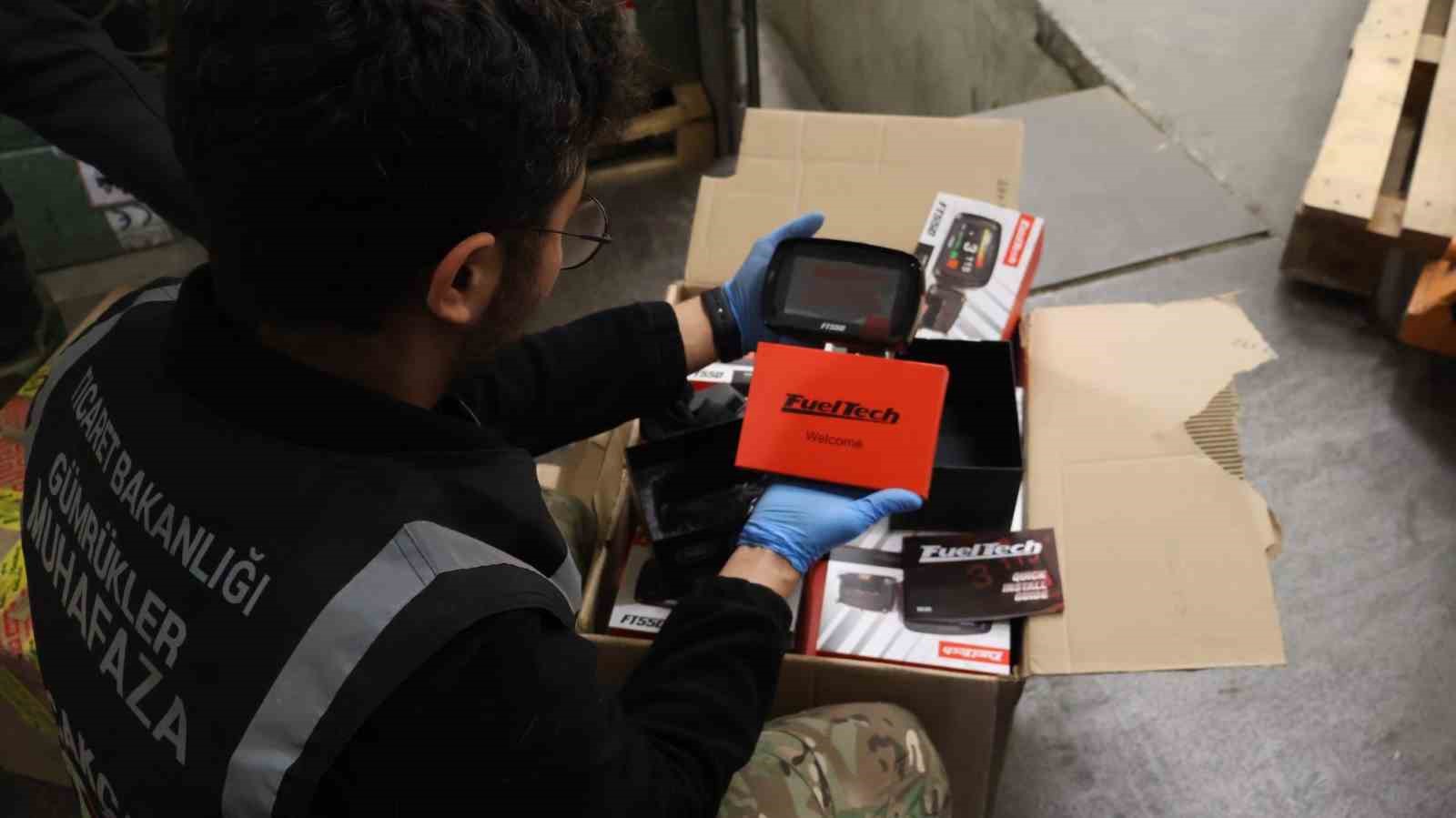 Kapıkule’de 33 milyon liralık kaçak eşya ele geçirildi
