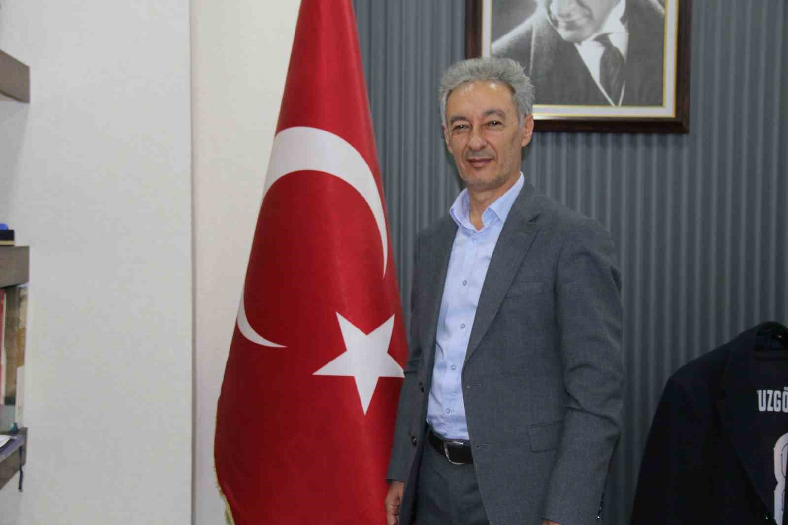 Kar ve yağmur yağışı Tuz Gölü’nü umutlandırdı
