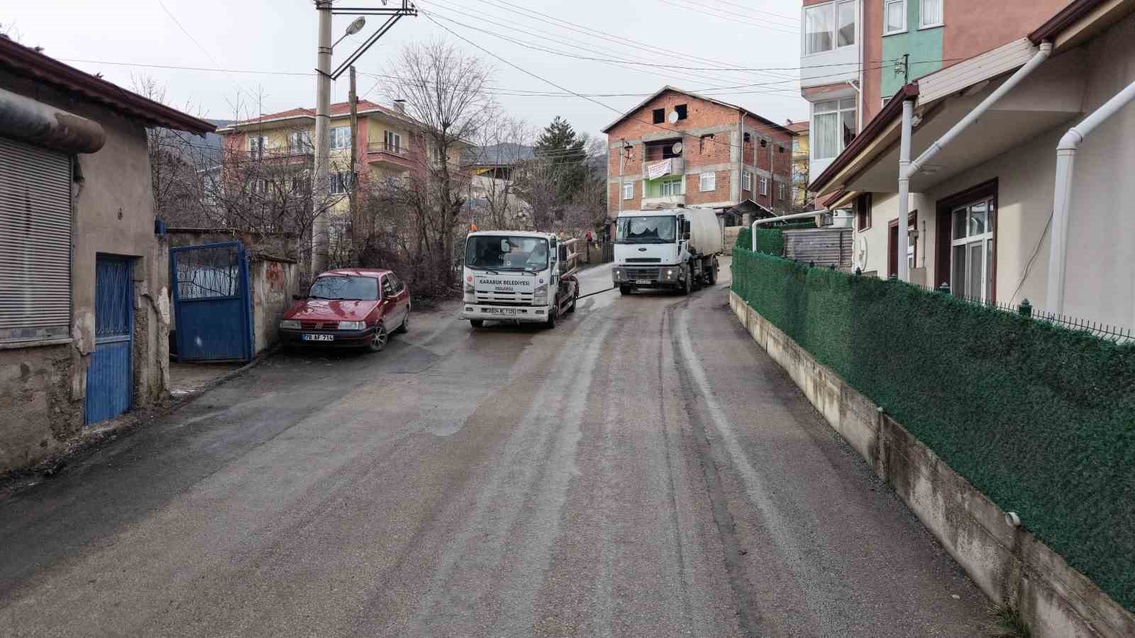 Karabük Belediyesi Kapullu Mahallesi’nde çalışmalarını sürdürüyor

