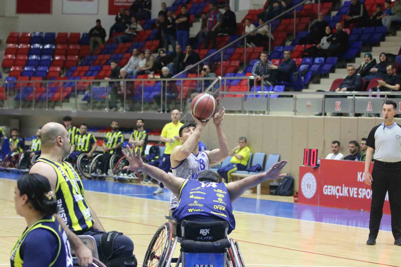 Karabük Demir Kartal, sahasında Fenerbahçe’ye mağlup oldu

