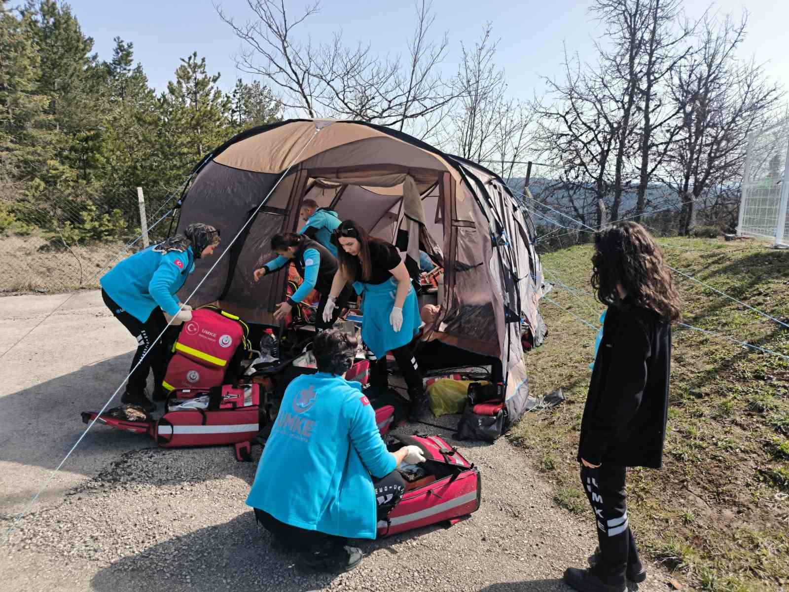 Karabük UMKE’den güç gösterisi: 16 yeni gönüllü ile afetlere hazırlık seviyesi arttırıldı
