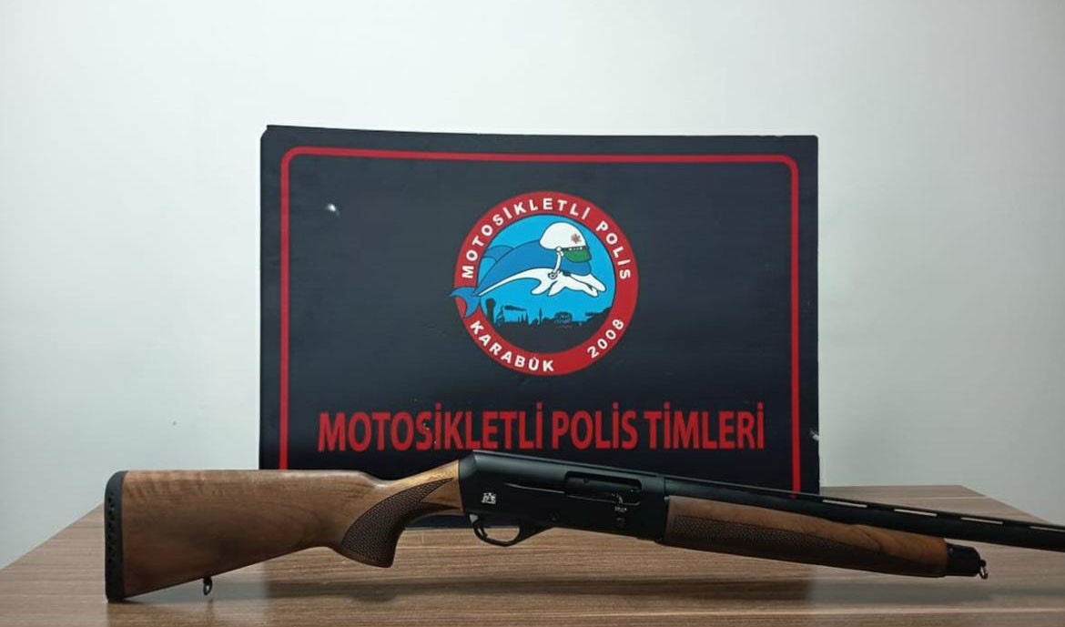 Karabük’te 16 günlük asayiş uygulamasında 82 aranan şahıs yakalandı
Karabük’te 16 günlük asayiş uygulamasında 82 aranan şahıs yakalandı