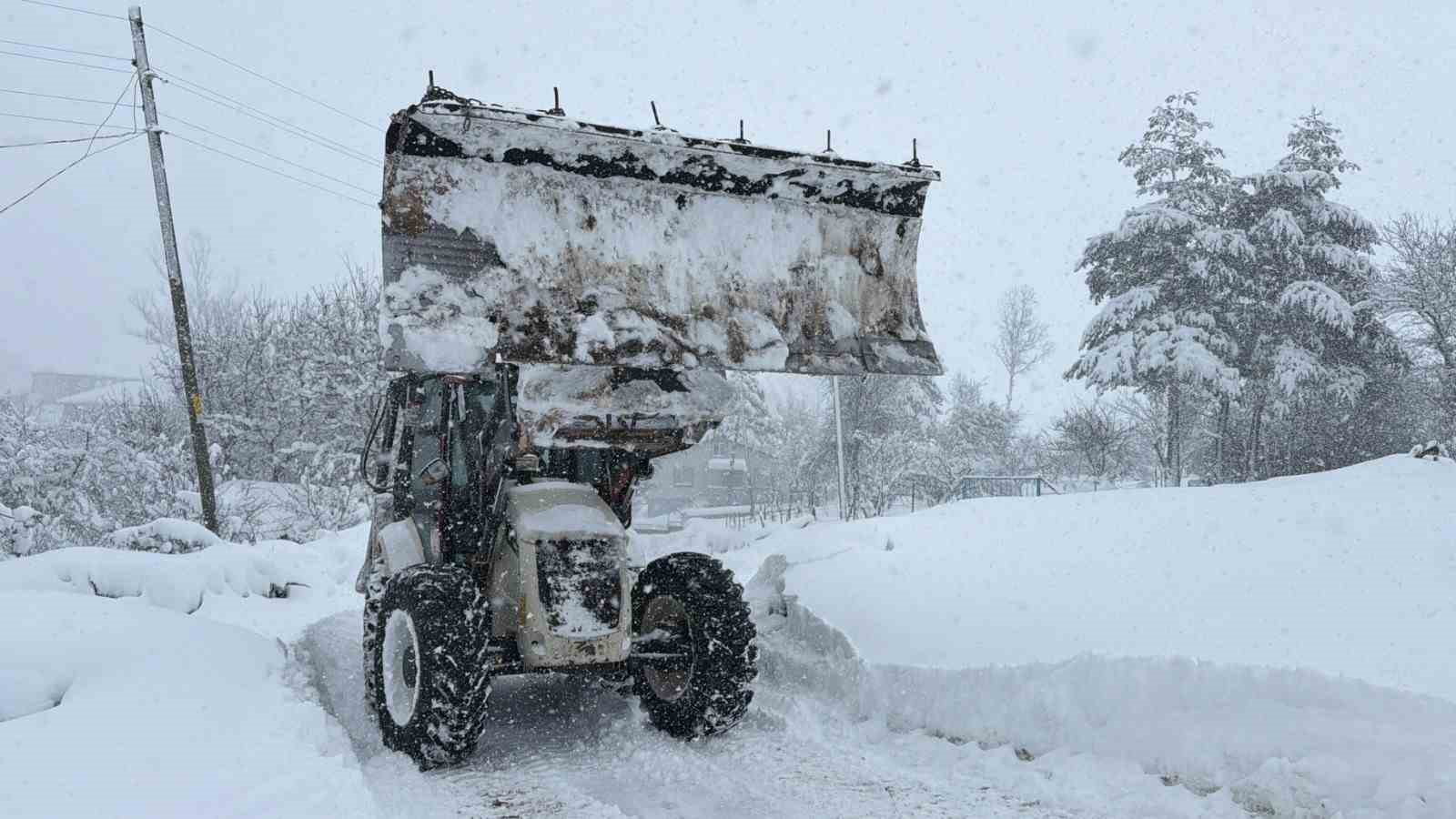 Karabük’te 30 köy yolu ulaşıma açıldı
