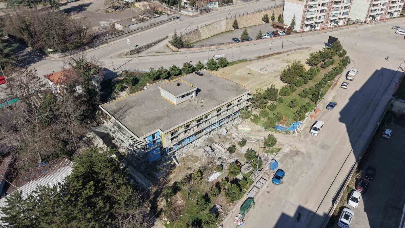 Karabük’te Aktif Yaş Alma Merkezi inşaatı sürüyor
Karabük’te Aktif Yaş Alma Merkezi inşaatı sürüyor