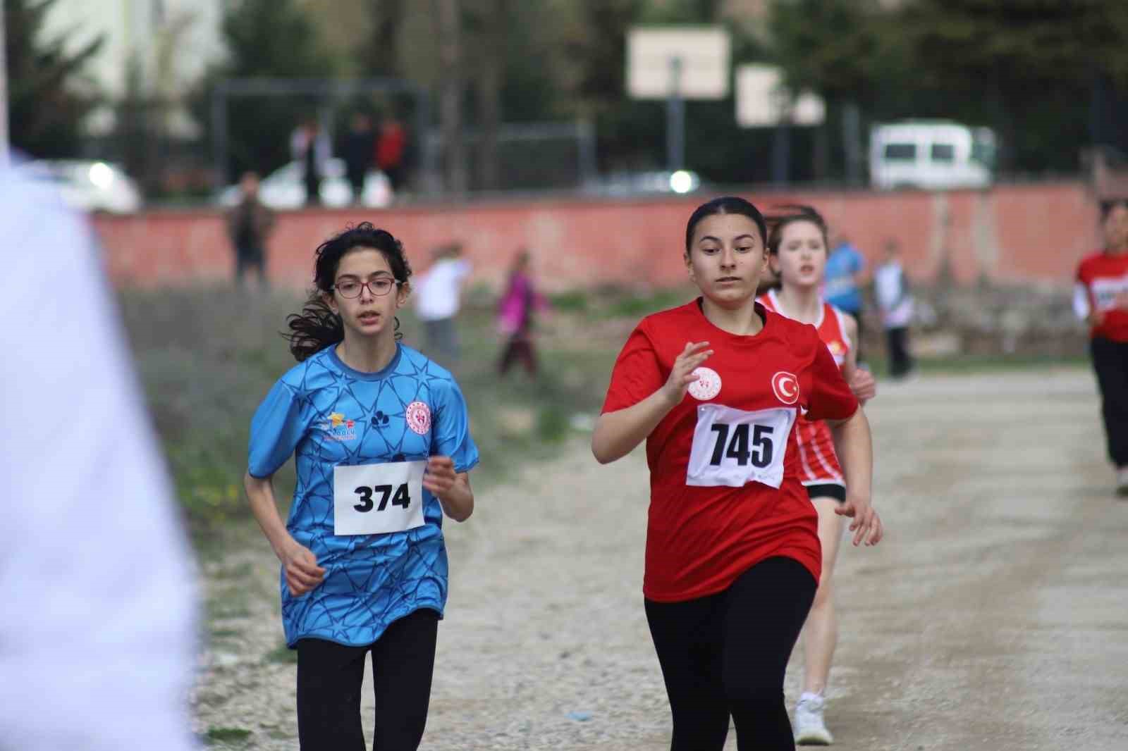 Karabük’te ANALİG Atletizm Kros 1. Etap yarışmaları düzenlendi
