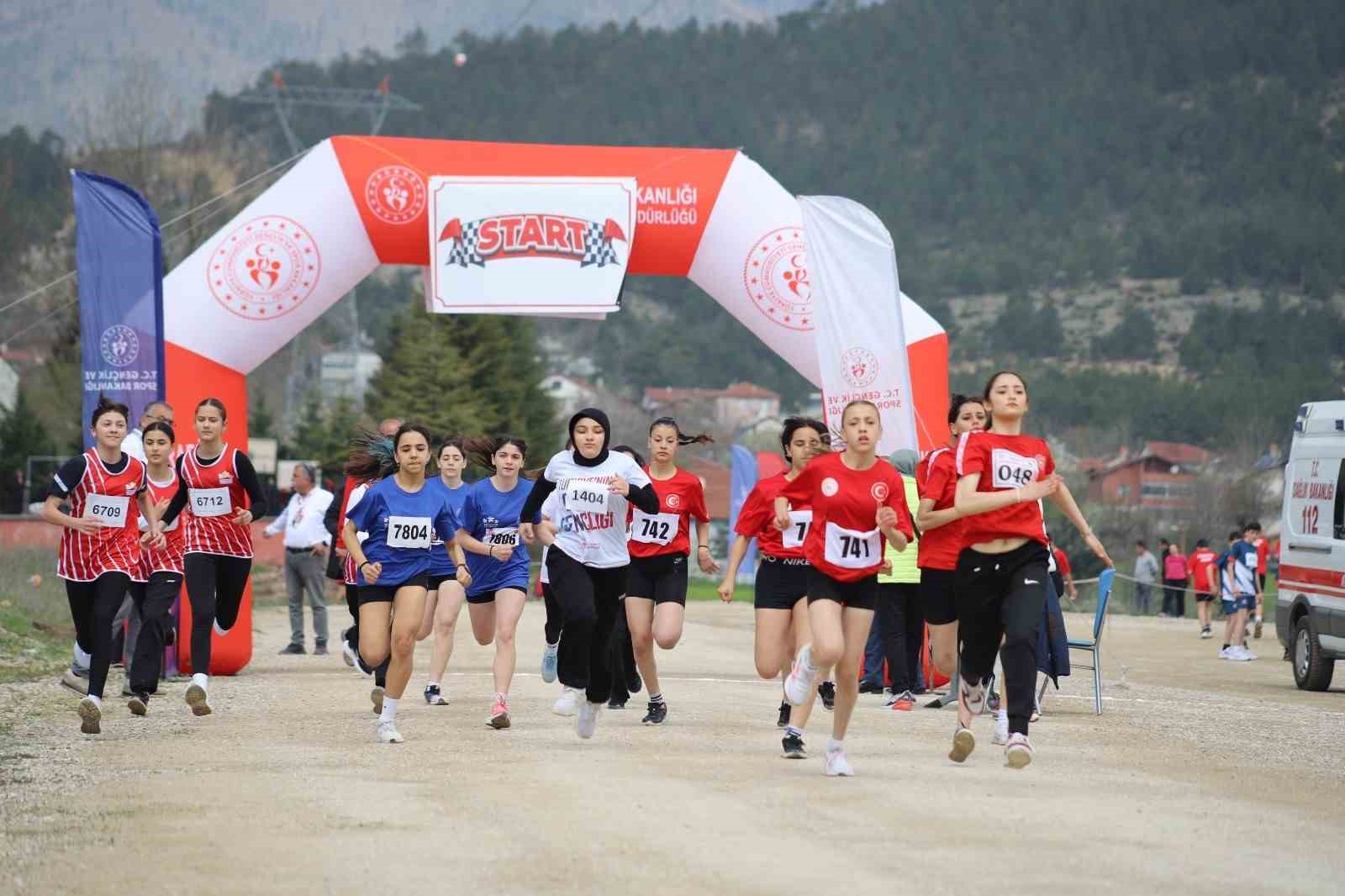 Karabük’te ANALİG Atletizm Kros 1. Etap yarışmaları düzenlendi

