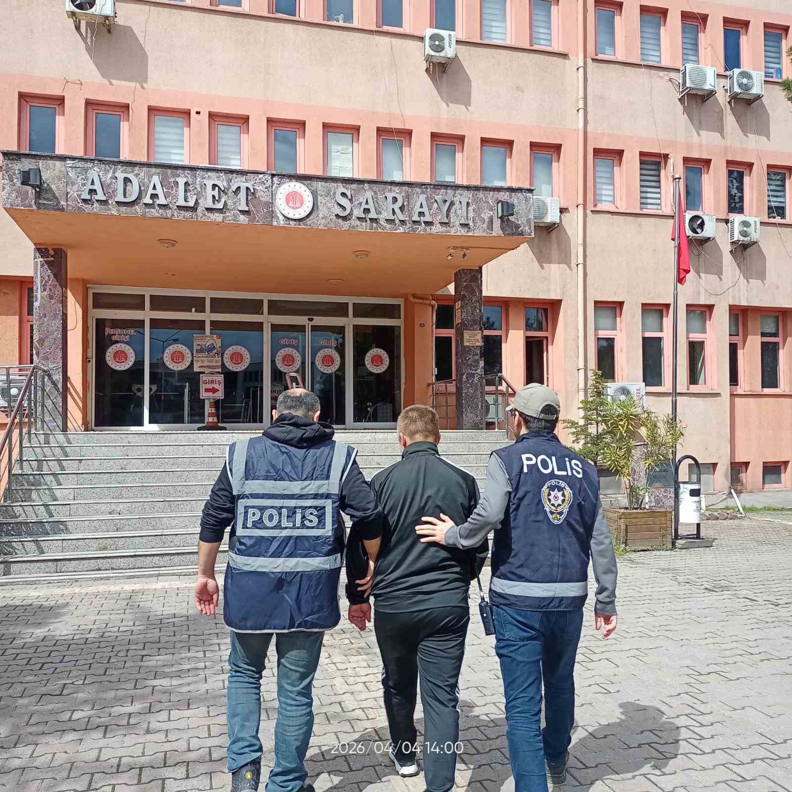 Karabük’te asayiş uygulamalarında 53 aranan kişi yakalandı
