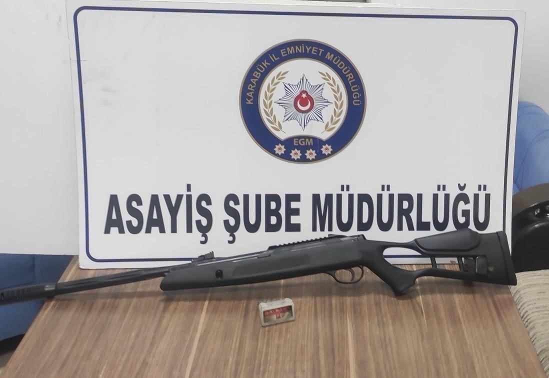 Karabük’te asayiş uygulamalarında aranan 100 kişi yakalandı
