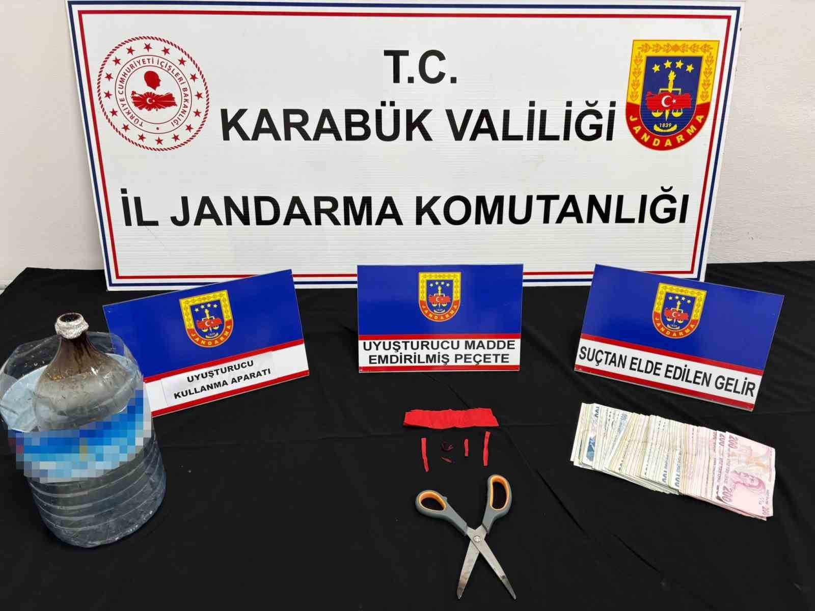 Karabük’te Jandarmadan uyuşturucu operasyonu: 3 şüpheli yakalandı
