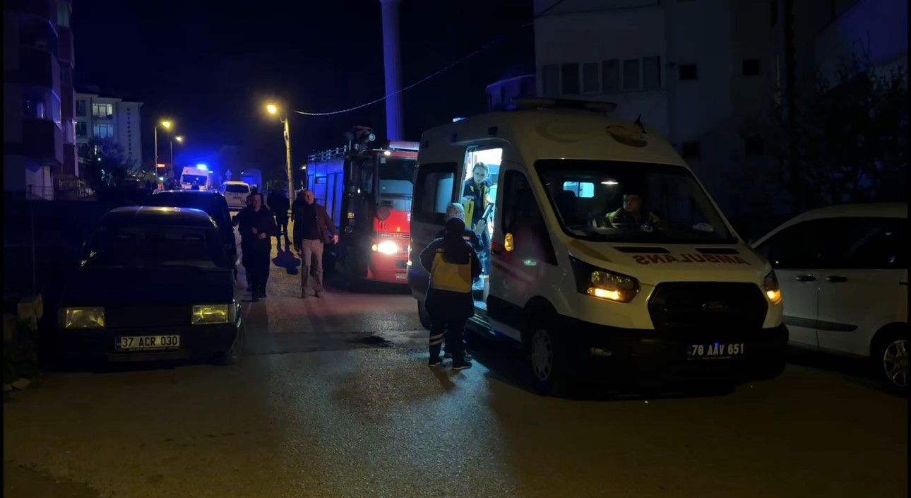 Karabük’te kadın eski eşini bıçakla yaraladı
