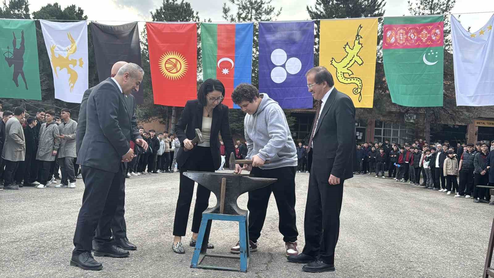 Karabük’te nevruz kutlamaları coşkulu görüntülere sahne oldu
