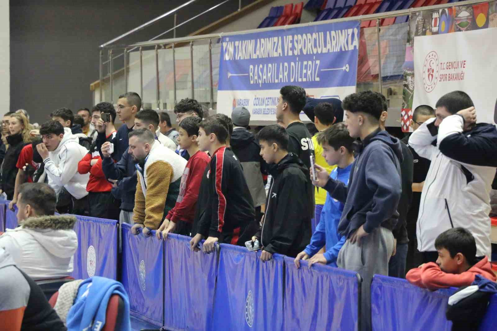 Karabük’te Okul Sporları Güreş Grup Müsabakaları başladı
