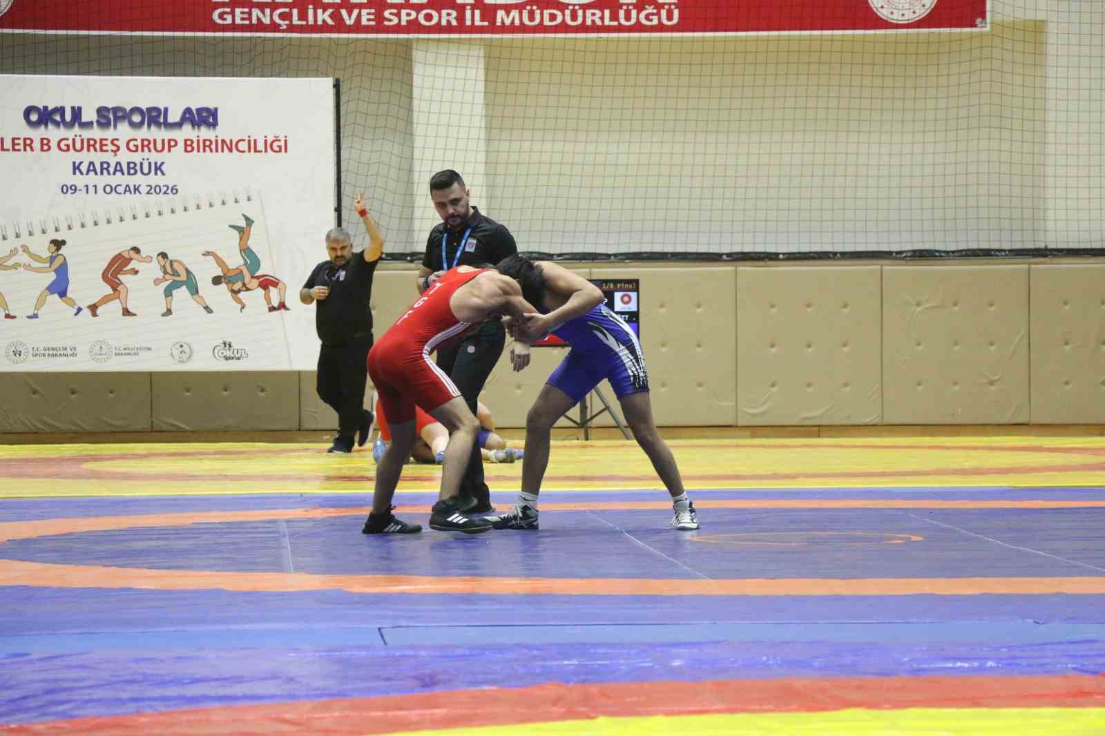 Karabük’te Okul Sporları Güreş Grup Müsabakaları başladı
