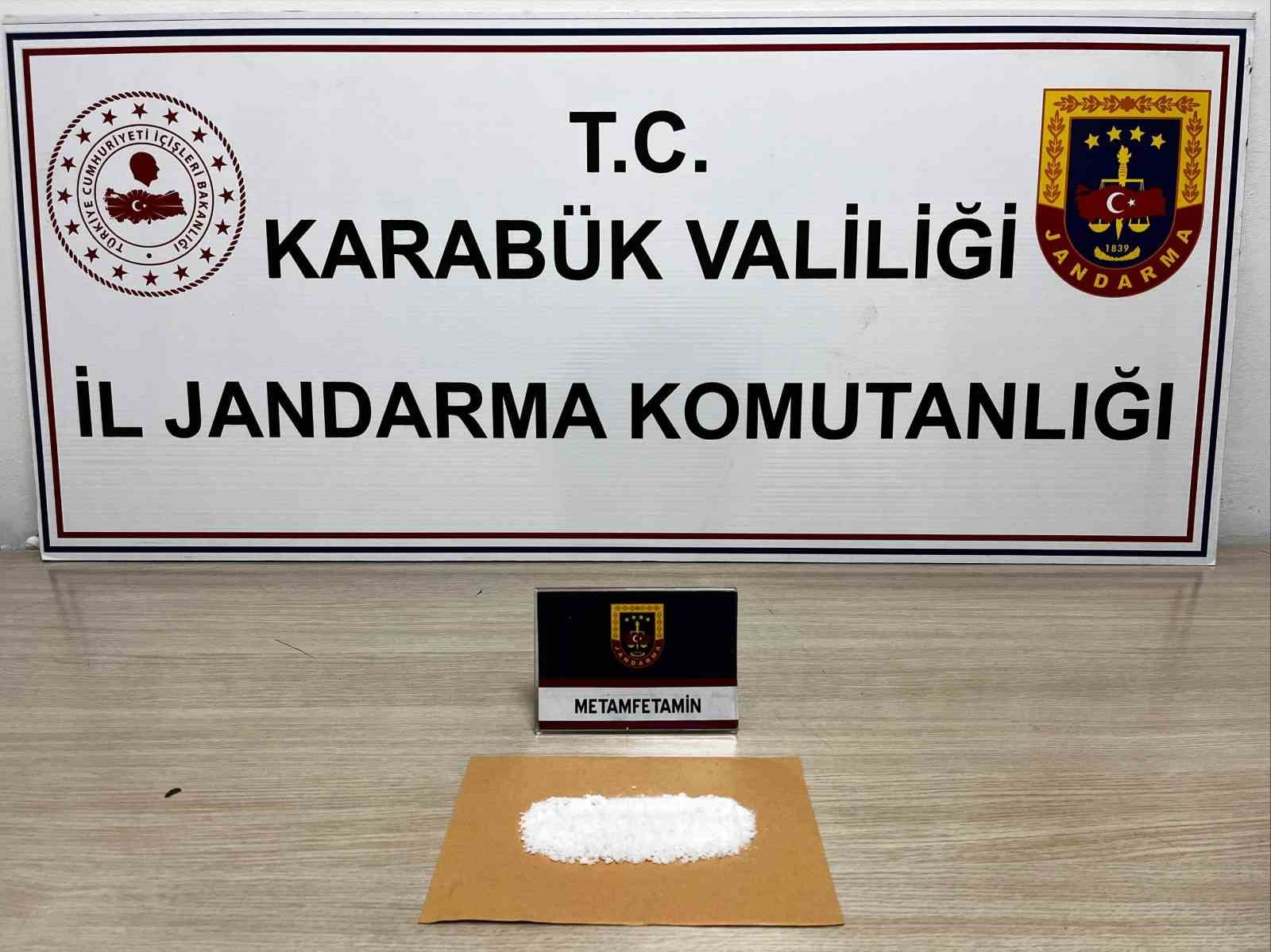 Karabük’te uyuşturucu operasyonu: 5 gözaltı
