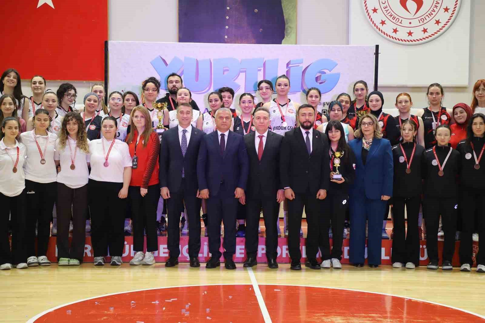 Karabük’te Yurt Lig Karadeniz Grup (1) voleybol maçları tamamlandı
