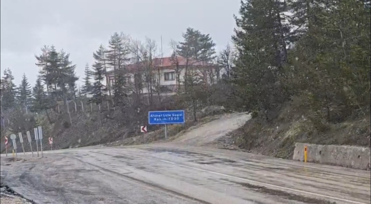 Karabük’ün yüksek kesimlerinde kar yağışı yeniden başladı
