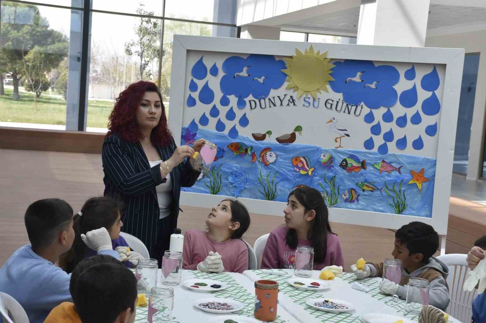 Karacabey Belediyesi’nden çevreye güçlü adımlar
Karacabey Belediyesi’nden çevreye güçlü adımlar