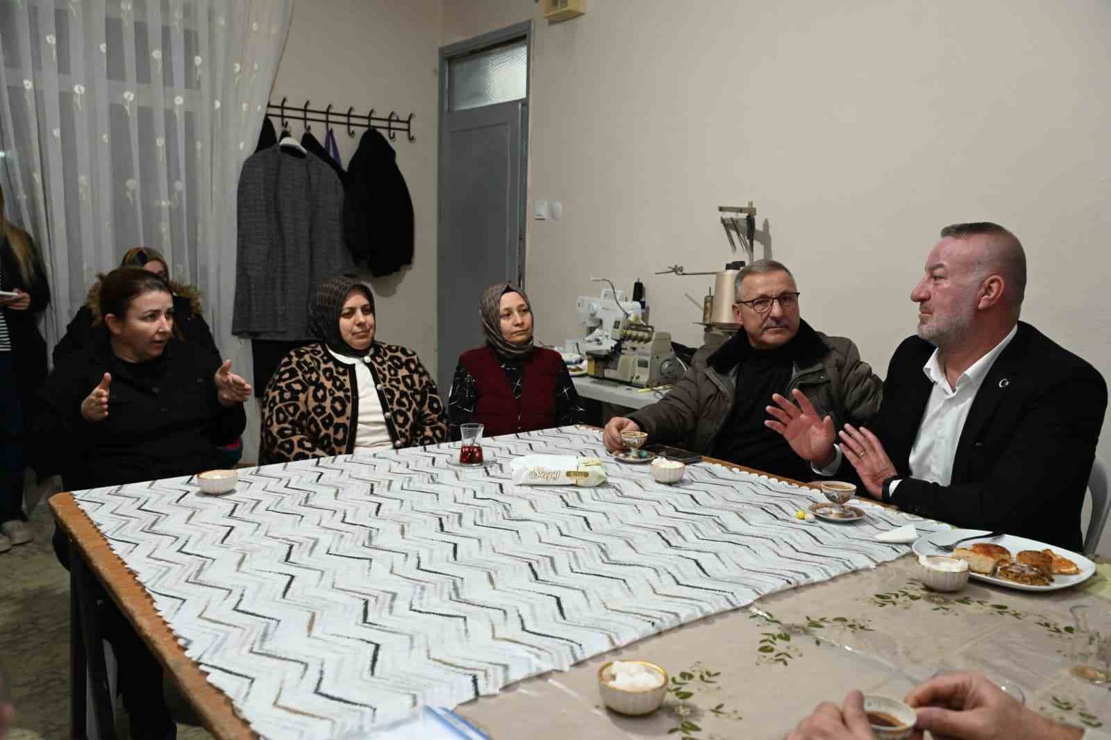 Karacabey Belediyesi’nden kadınlara eğitim ve üretim desteği
