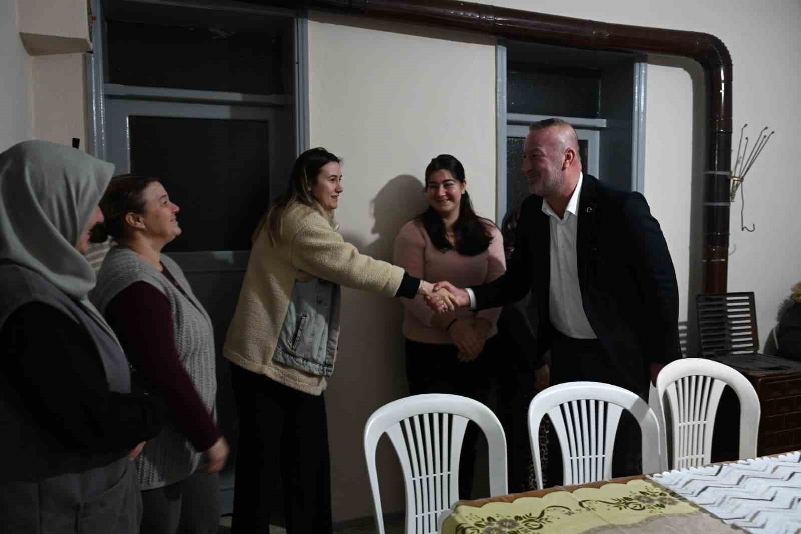 Karacabey Belediyesi’nden kadınlara eğitim ve üretim desteği
