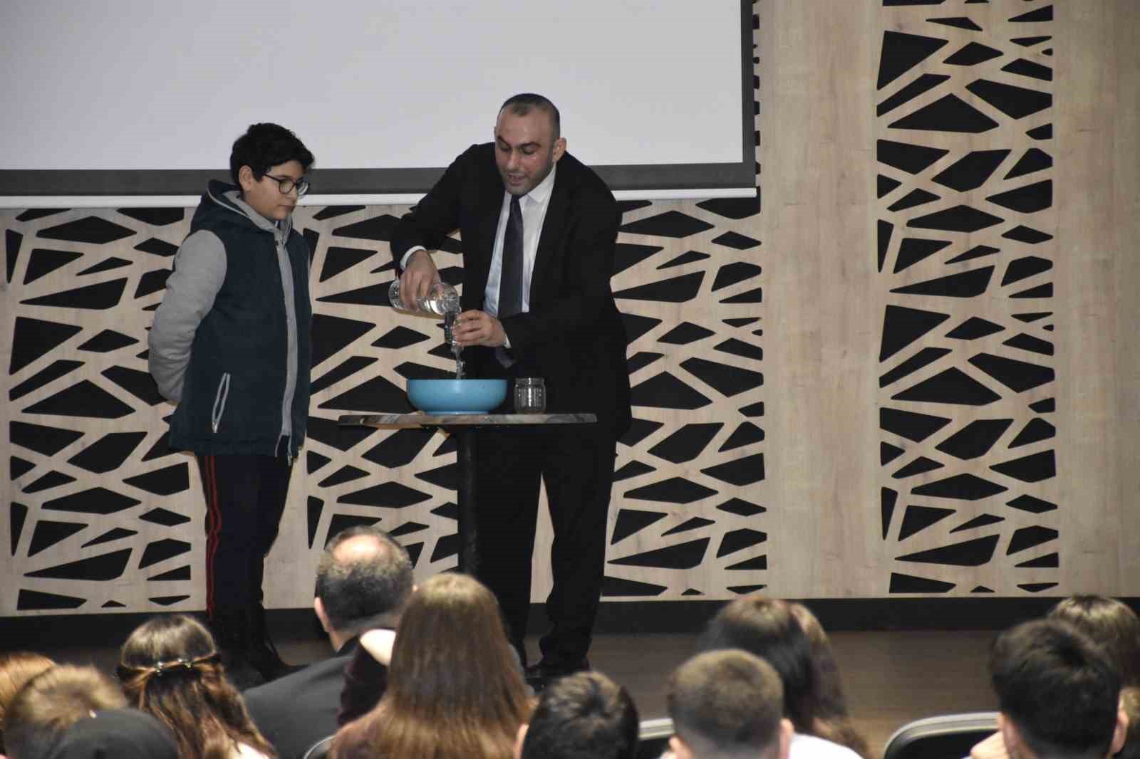 Karacabey Belediyesi’nden sınav sürecindeki öğrencilere destek
