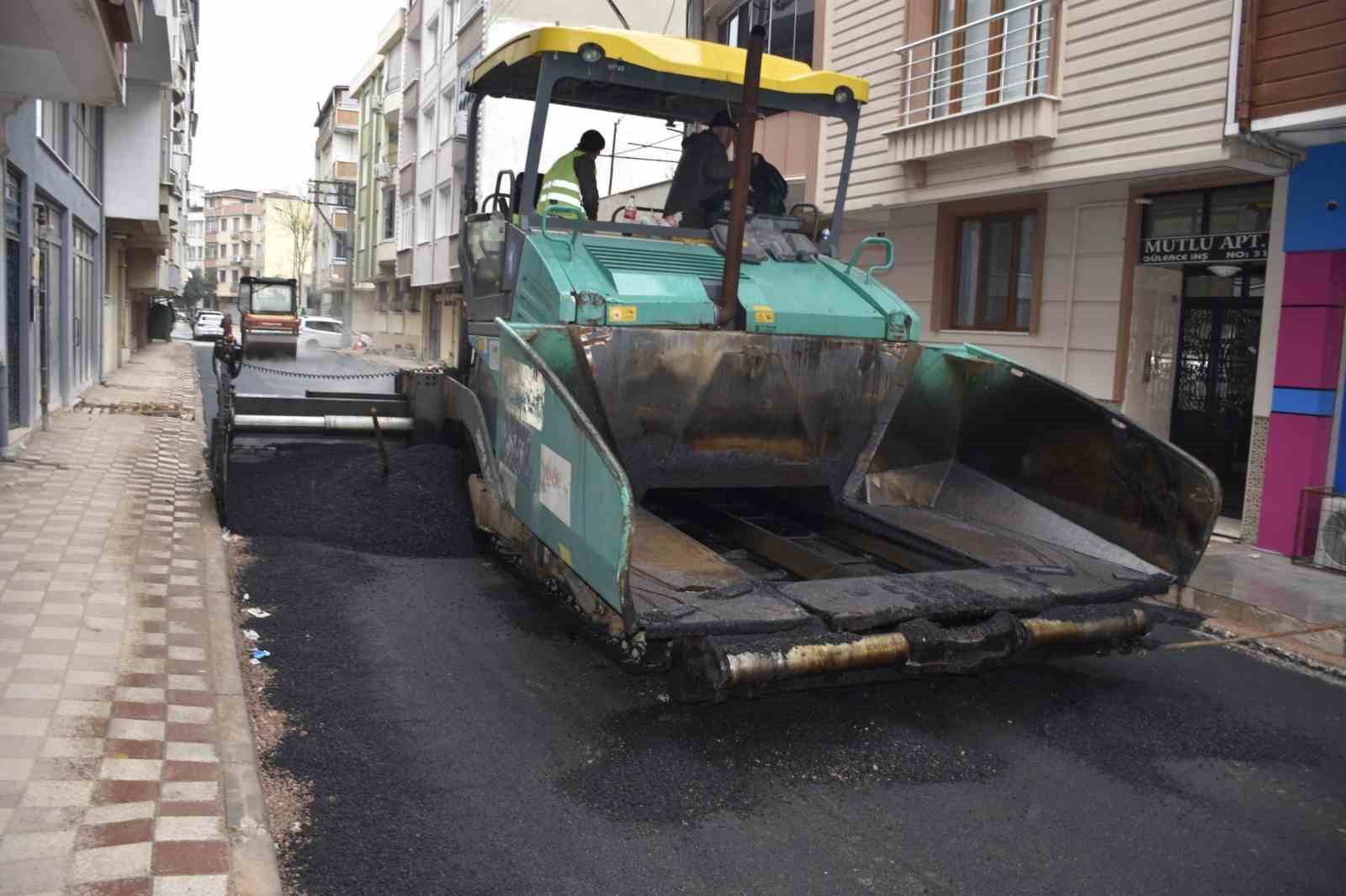 Karacabey’de 2025 yılı asfalt seferberliği ile tamamlandı
