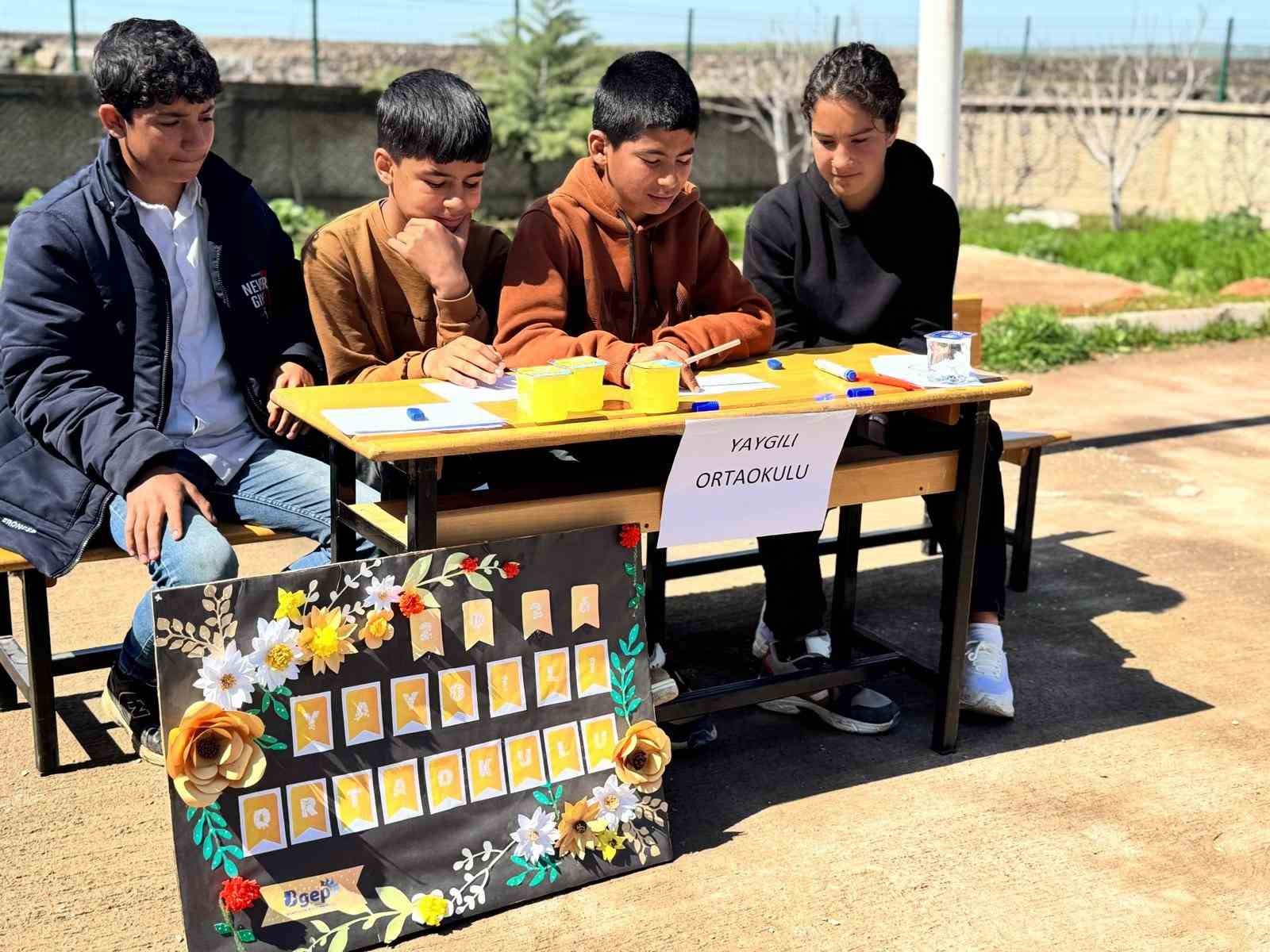 Karacadağ bölgesi’nde okullar arası bilgi yarışması düzenlendi
