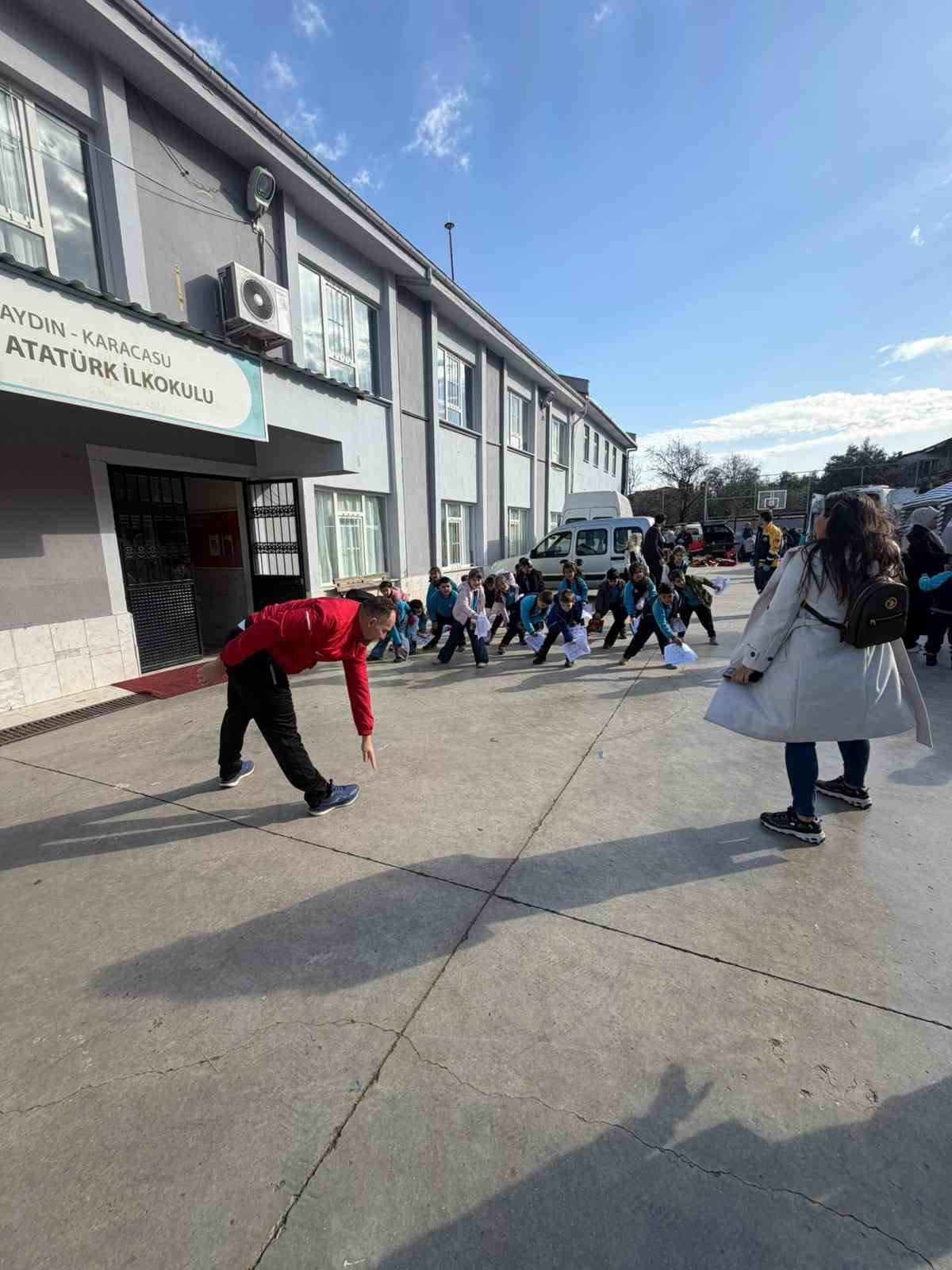 Karacasu’da miniklere sağlıklı gelecek eğitimi
