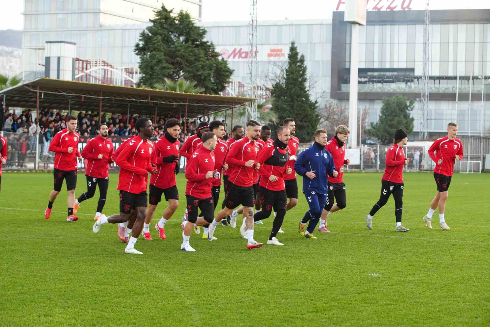 Karadeniz derbisi öncesi Samsunspor’a taraftar desteği
