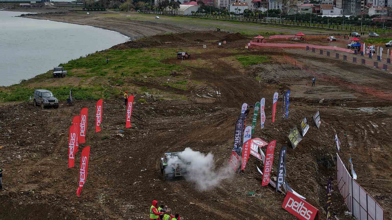 Karadeniz sahilinde adrenalin fırtınası: Trabzon’da off-road yarışları, final etabıyla devam etti
