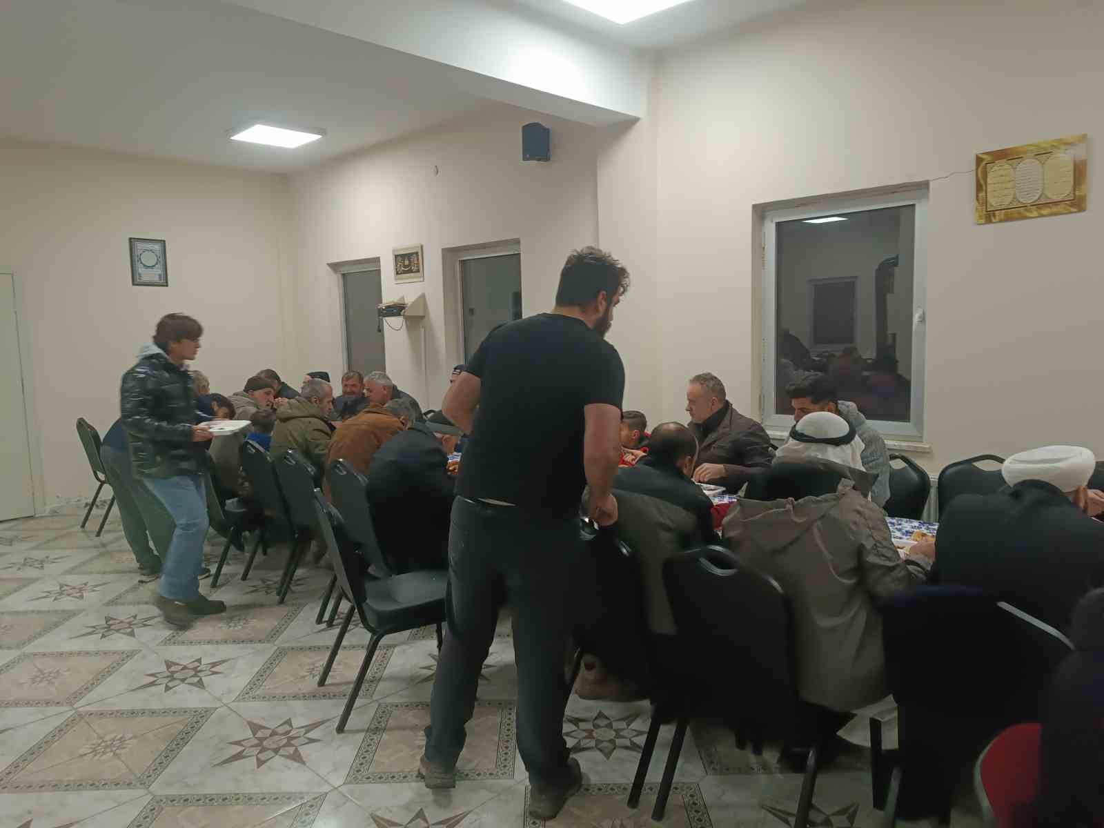 Karadenizliler Van’da geleneksel iftarda buluştu
