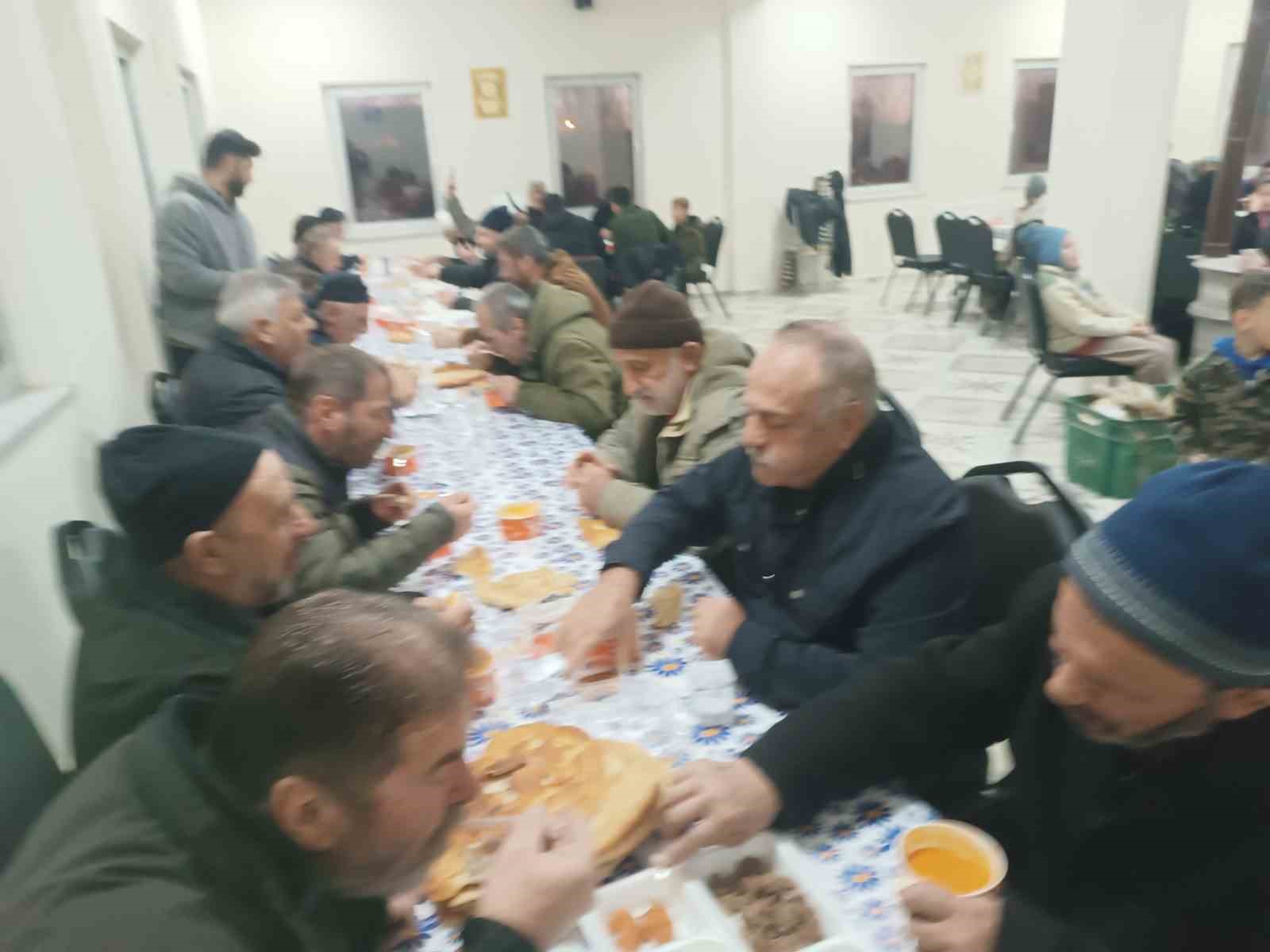 Karadenizliler Van’da geleneksel iftarda buluştu
