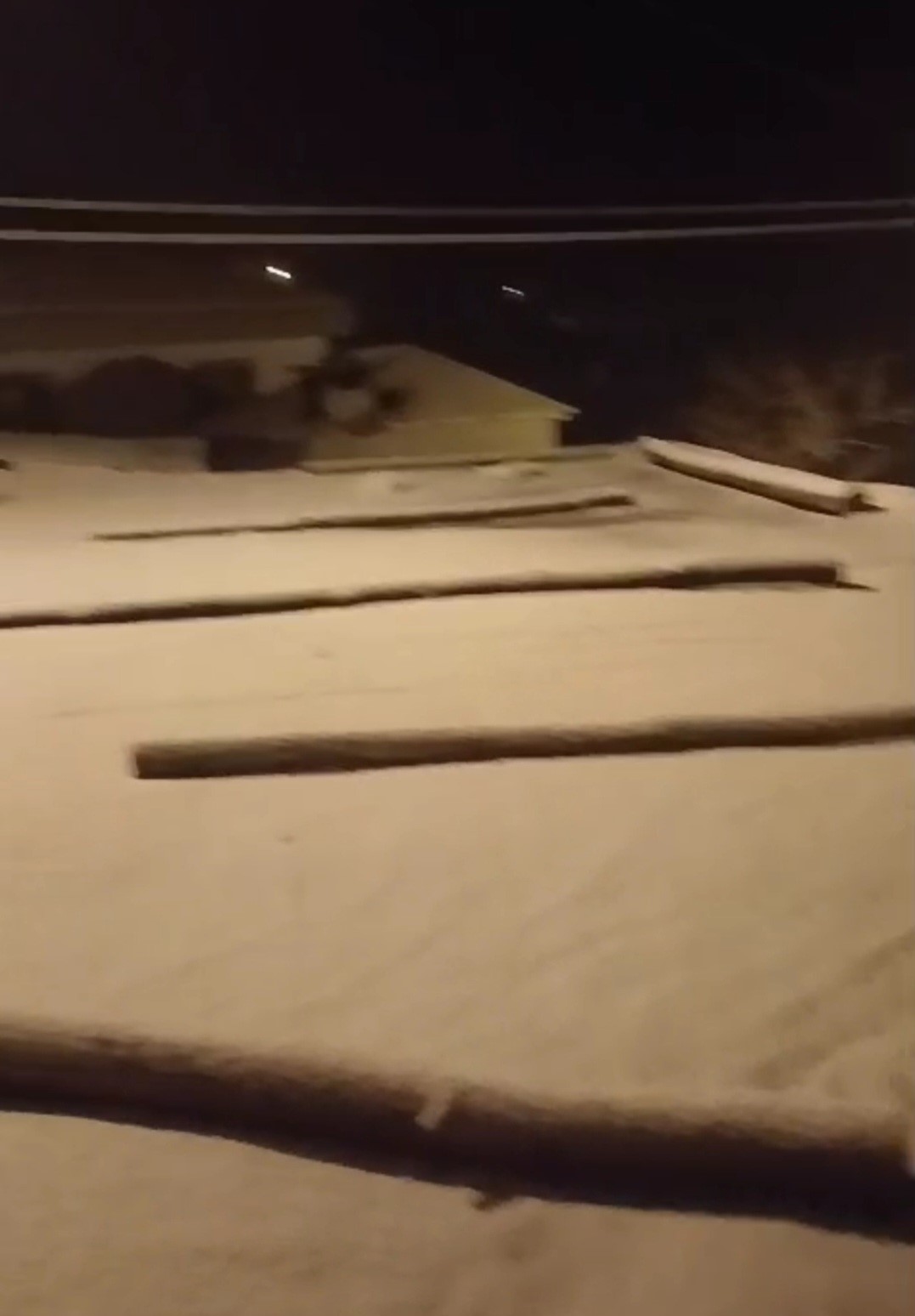 Karakoçan’da kar yağışı etkili oldu
