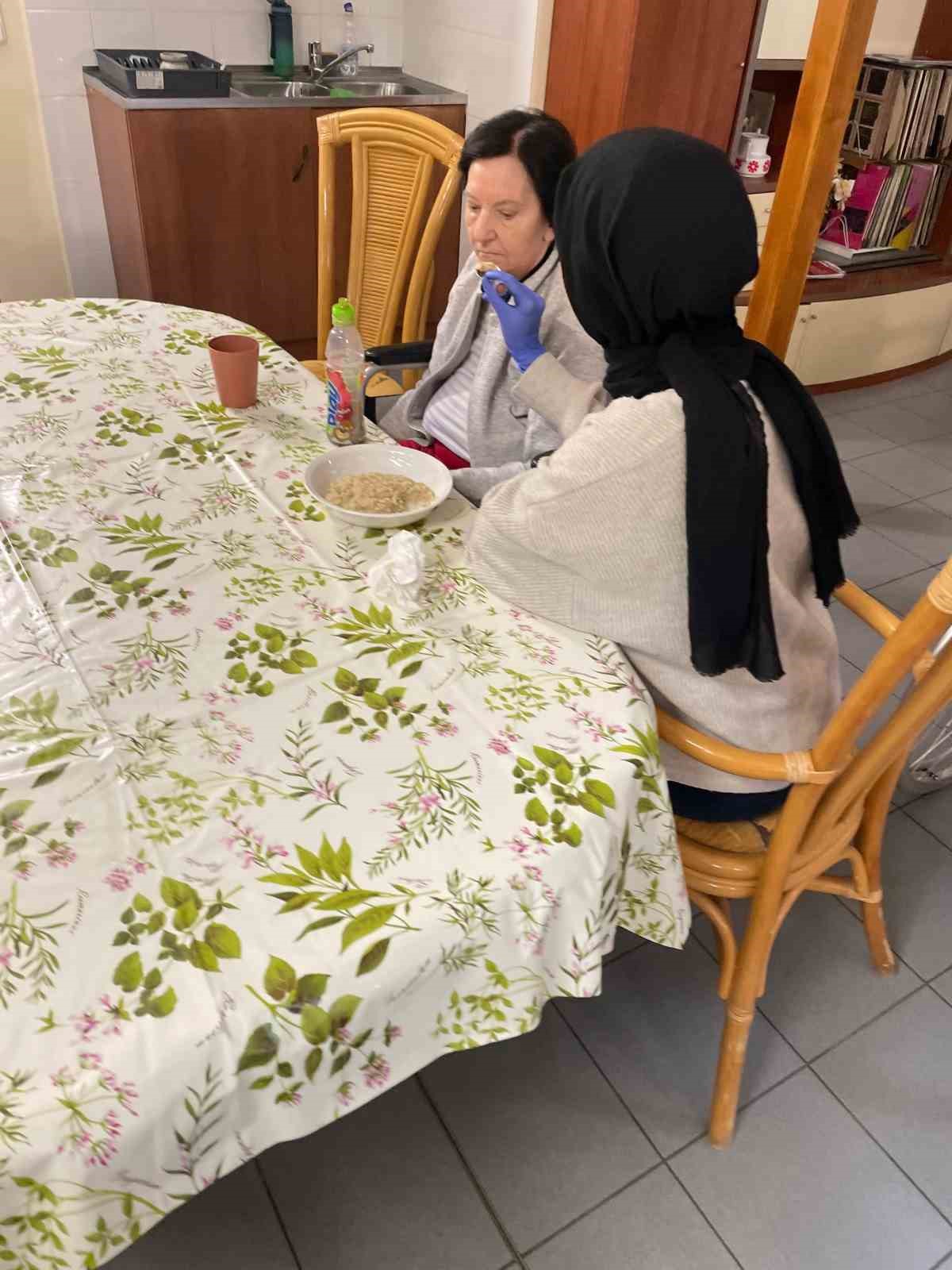 Karakoçanlı öğrenciler demans hastalığı üzerine Avrupa stajını sürdürüyor
Karakoçanlı öğrenciler demans hastalığı üzerine Avrupa stajını sürdürüyor