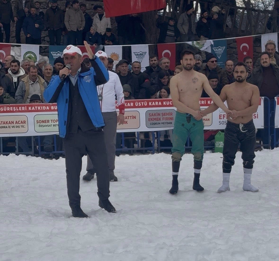 Karakucak güreşlerinde 2 şampiyon birden
