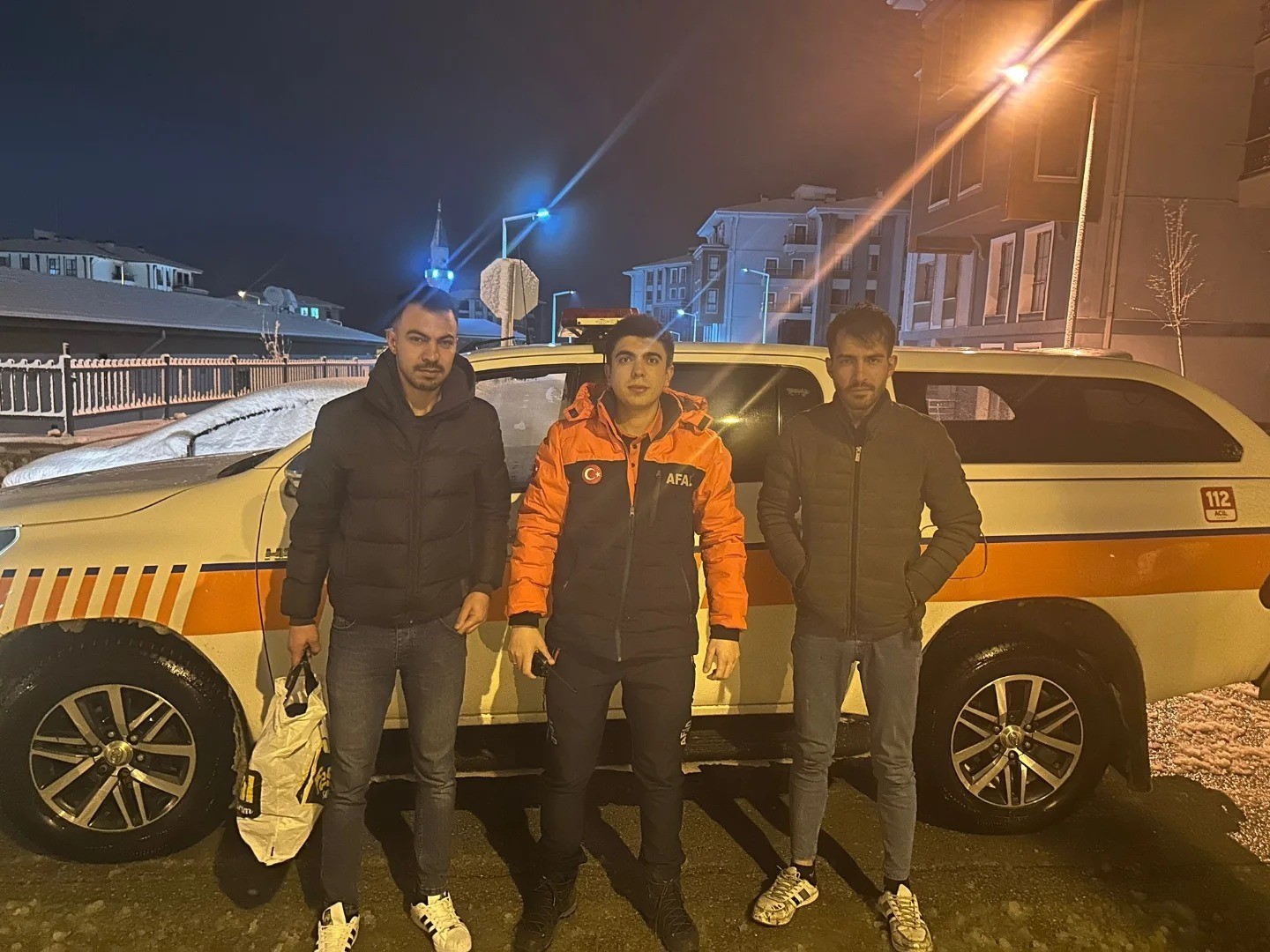 Karaman’da karda mahsur kalan aileyi AFAD kurtardı
